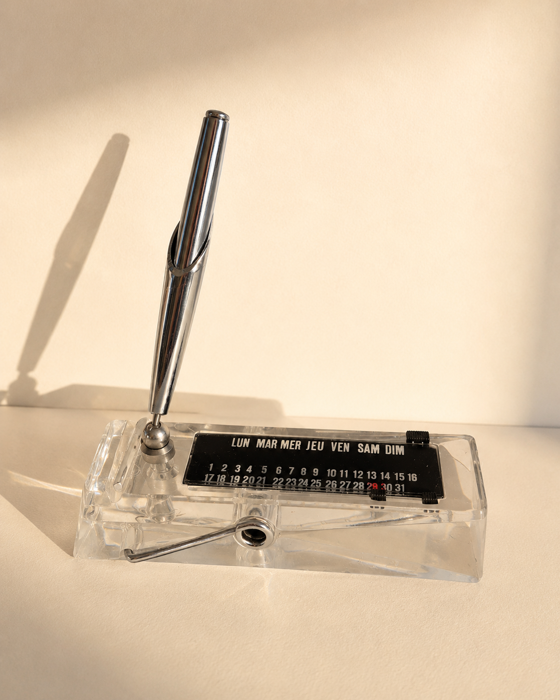 Nécessaire de bureau en lucite